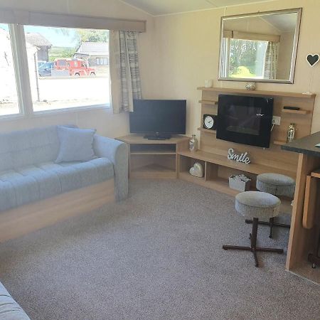 Ludchurch Blackmoor Farm - Caravan 3 빌라 외부 사진