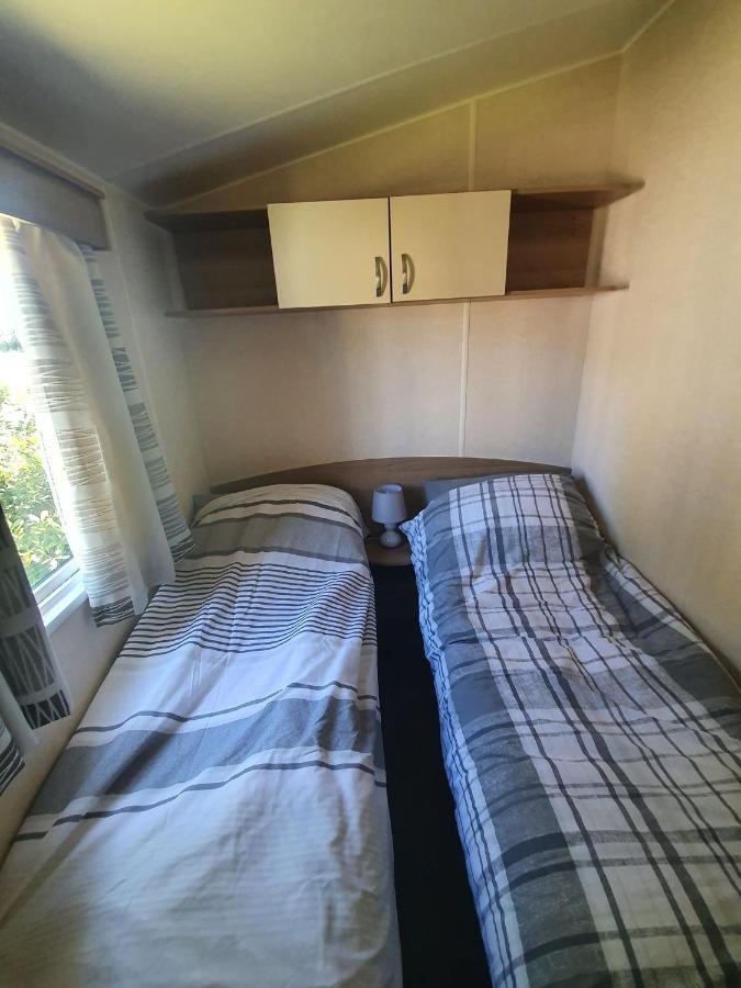 Ludchurch Blackmoor Farm - Caravan 3 빌라 외부 사진